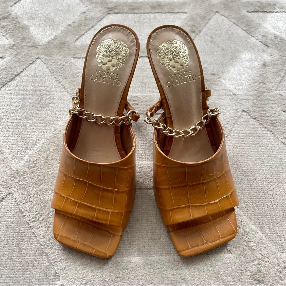 Baminie slip on sandle by Vince Camuto
